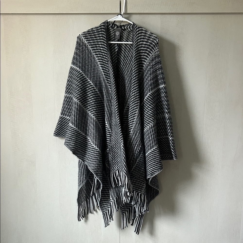Vince Camuto Black and White Striped Poncho